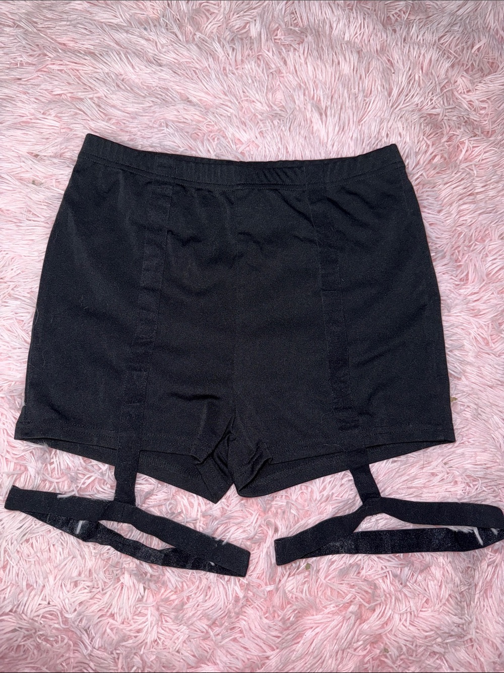 SHEIN Black High-Waist Gartered Shorts